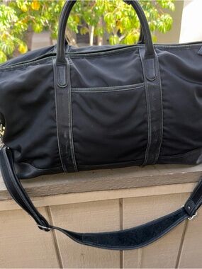 Vintage Coach Authentic black Overnight Huge Bag Crossbody